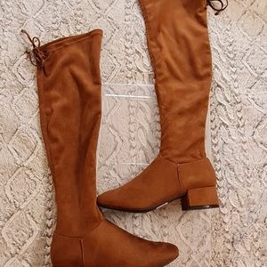 NWT Charlotte Russe Knee High Boots Brown Size 8